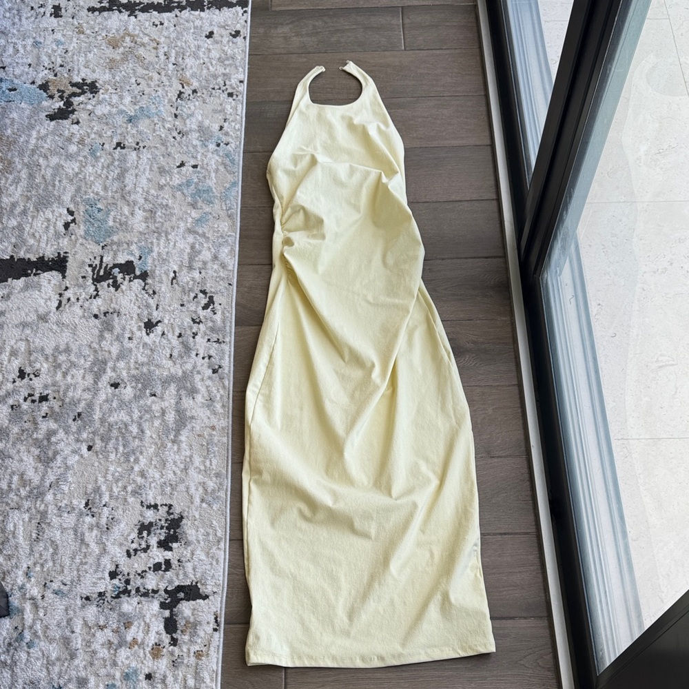 Sleeveless Halter Midi Dress in Pale Yellow